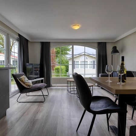 Recreatiepark Jachthaven De Veerstal Lathum - Luxe Chalet Extérieur photo