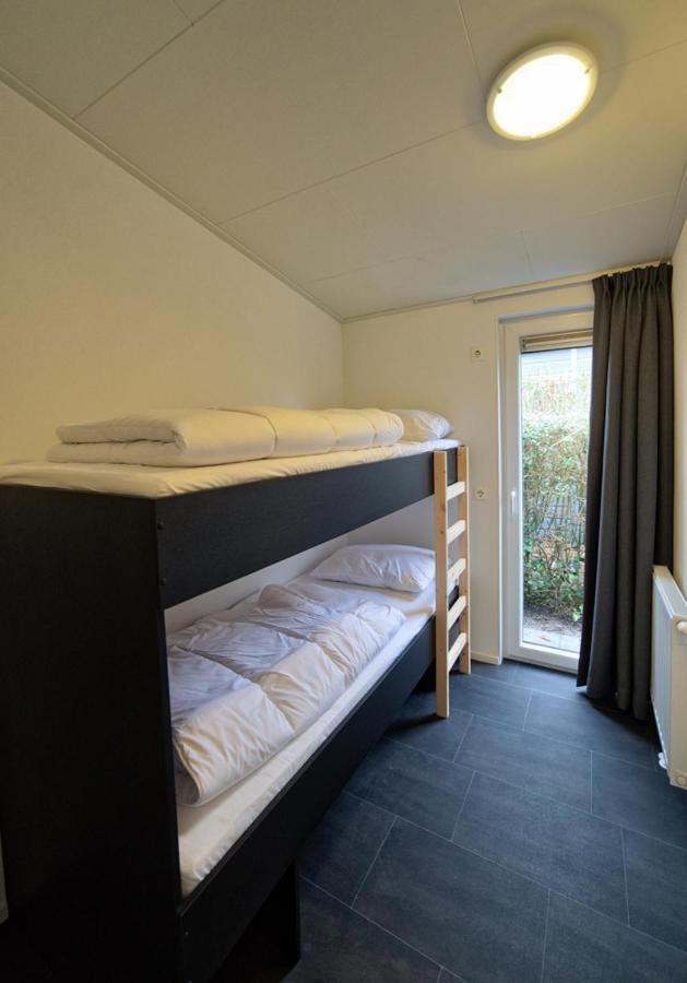 Recreatiepark Jachthaven De Veerstal Lathum - Luxe Chalet Extérieur photo